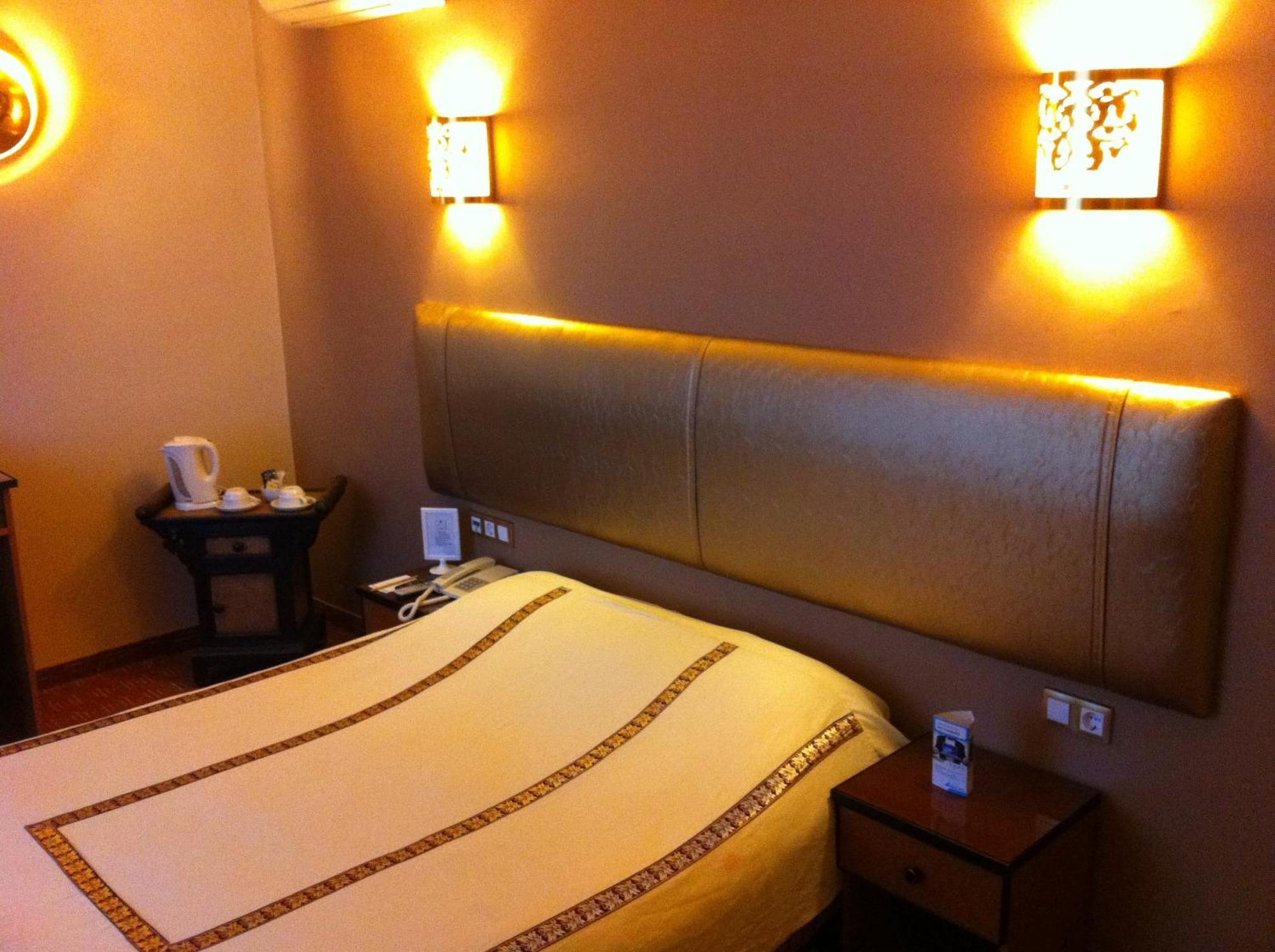 בורסה Hotel Artic מראה חיצוני תמונה